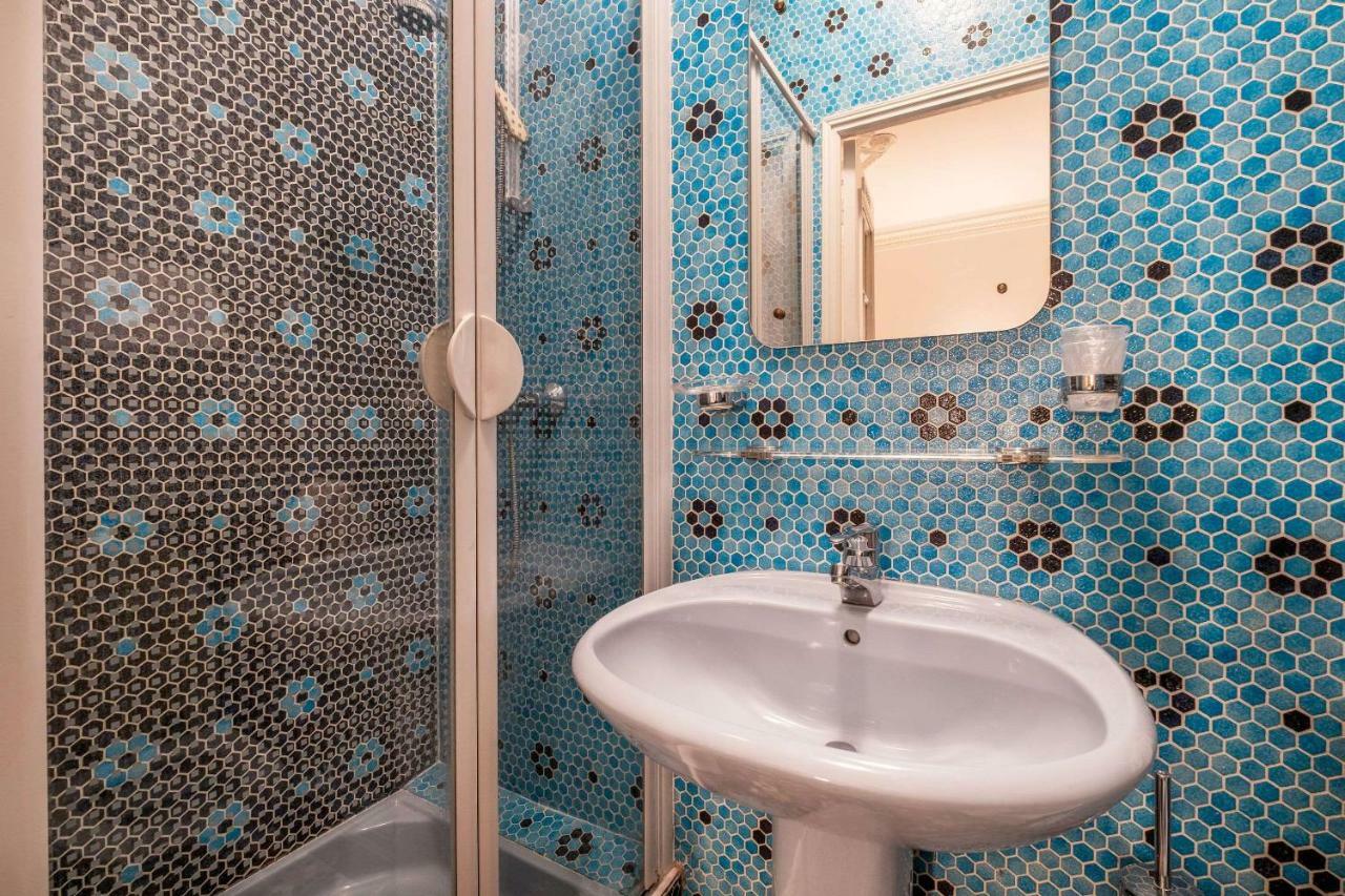 Comfort Hotel Au Firmament Asnieres-Sur-Seine Luaran gambar